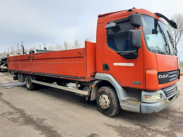 DAF LF45.220 - Samochód ciężarowy skrzyniowy/ Platforma: zdjęcie 2 DAF LF45.220 - Samochód ciężarowy skrzyniowy/ Platforma: zdjęcie 2