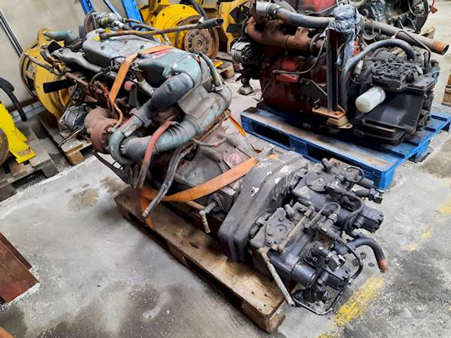 Mercedes-Benz OM352 - Silnik: zdjęcie 2 Mercedes-Benz OM352 - Silnik: zdjęcie 2