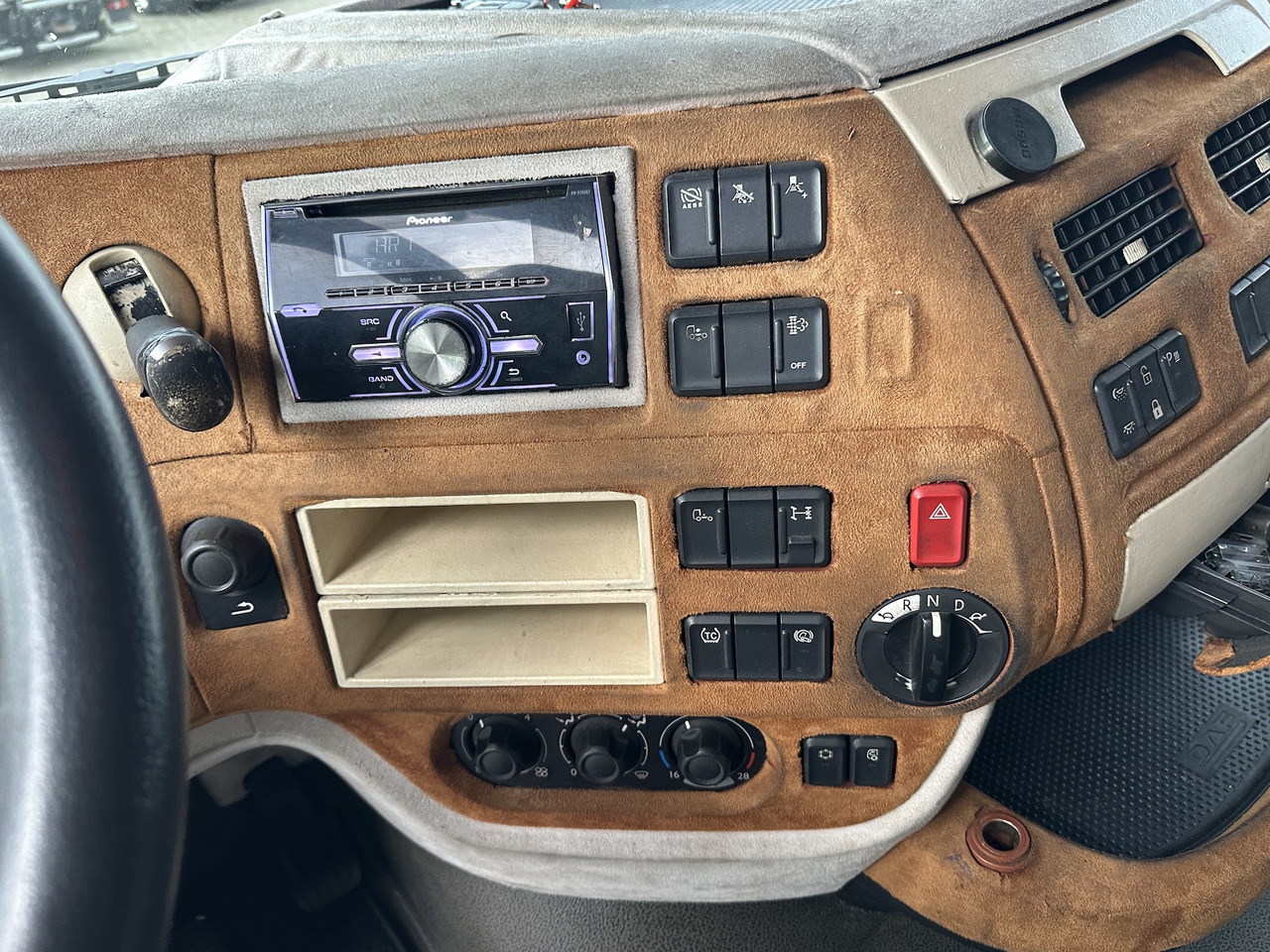 Daf XF 460 4x2 Retarder - Ciągnik siodłowy: zdjęcie 5 Daf XF 460 4x2 Retarder - Ciągnik siodłowy: zdjęcie 5