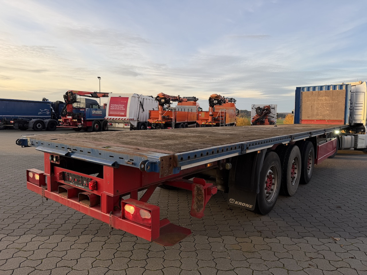 Krone SDP 27 - Naczepa platforma/ Burtowa: zdjęcie 5 Krone SDP 27 - Naczepa platforma/ Burtowa: zdjęcie 5