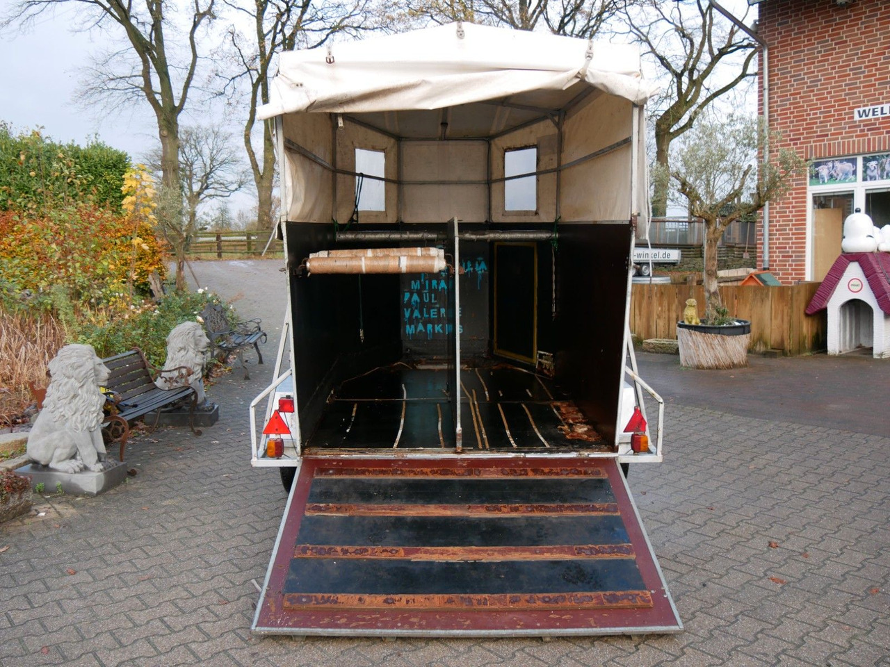 2 Pferde - Przyczepa do przewozu zwierząt: zdjęcie 5 2 Pferde - Przyczepa do przewozu zwierząt: zdjęcie 5