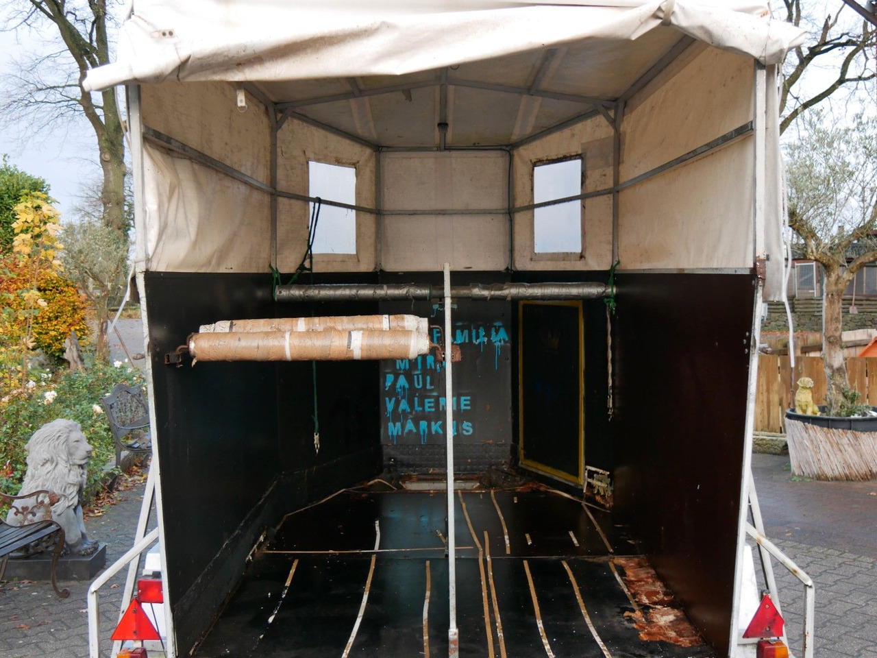 2 Pferde - Przyczepa do przewozu zwierząt: zdjęcie 4 2 Pferde - Przyczepa do przewozu zwierząt: zdjęcie 4