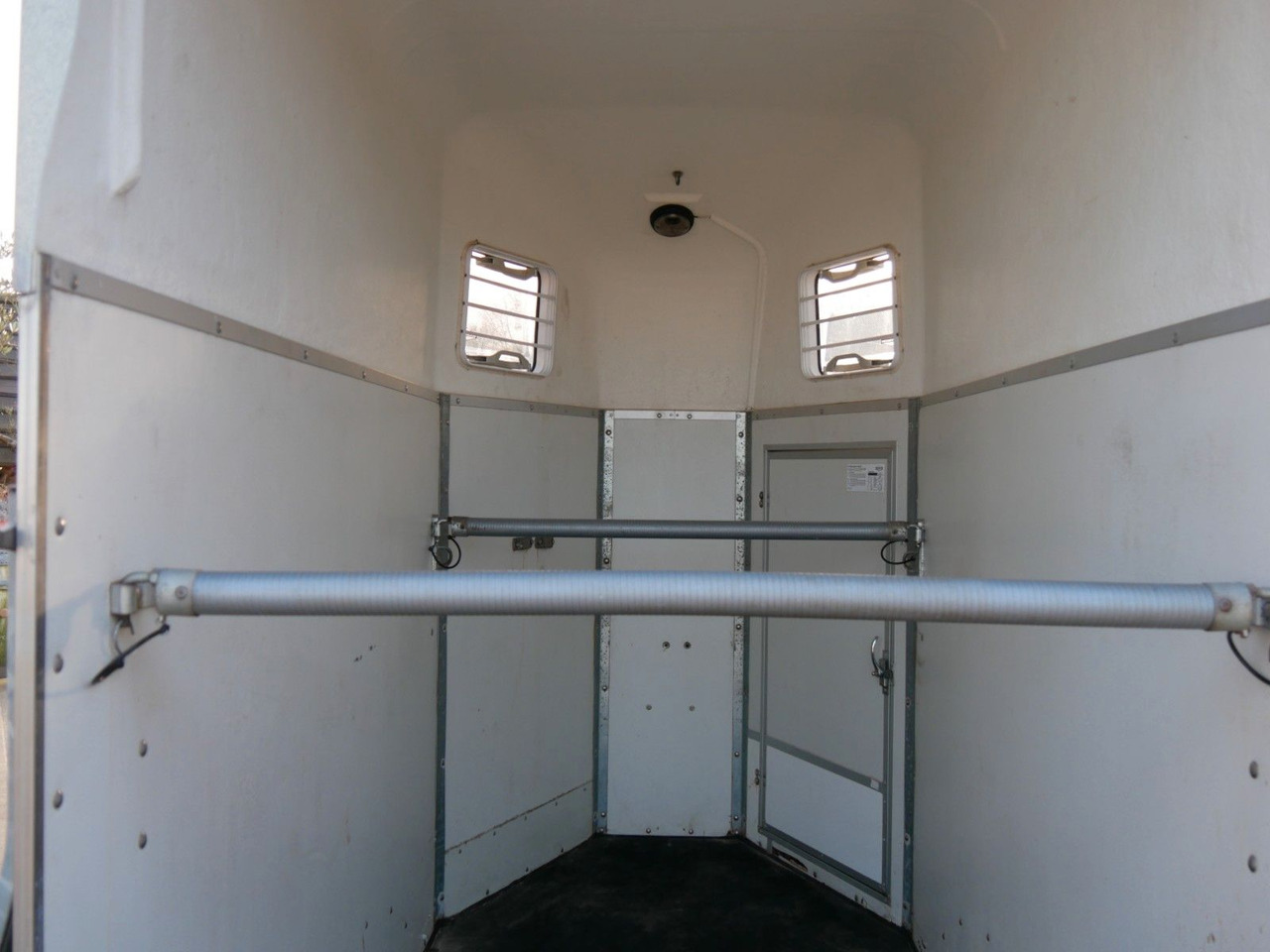 Böckmann Uno - Przyczepa do przewozu koni: zdjęcie 5 Böckmann Uno - Przyczepa do przewozu koni: zdjęcie 5