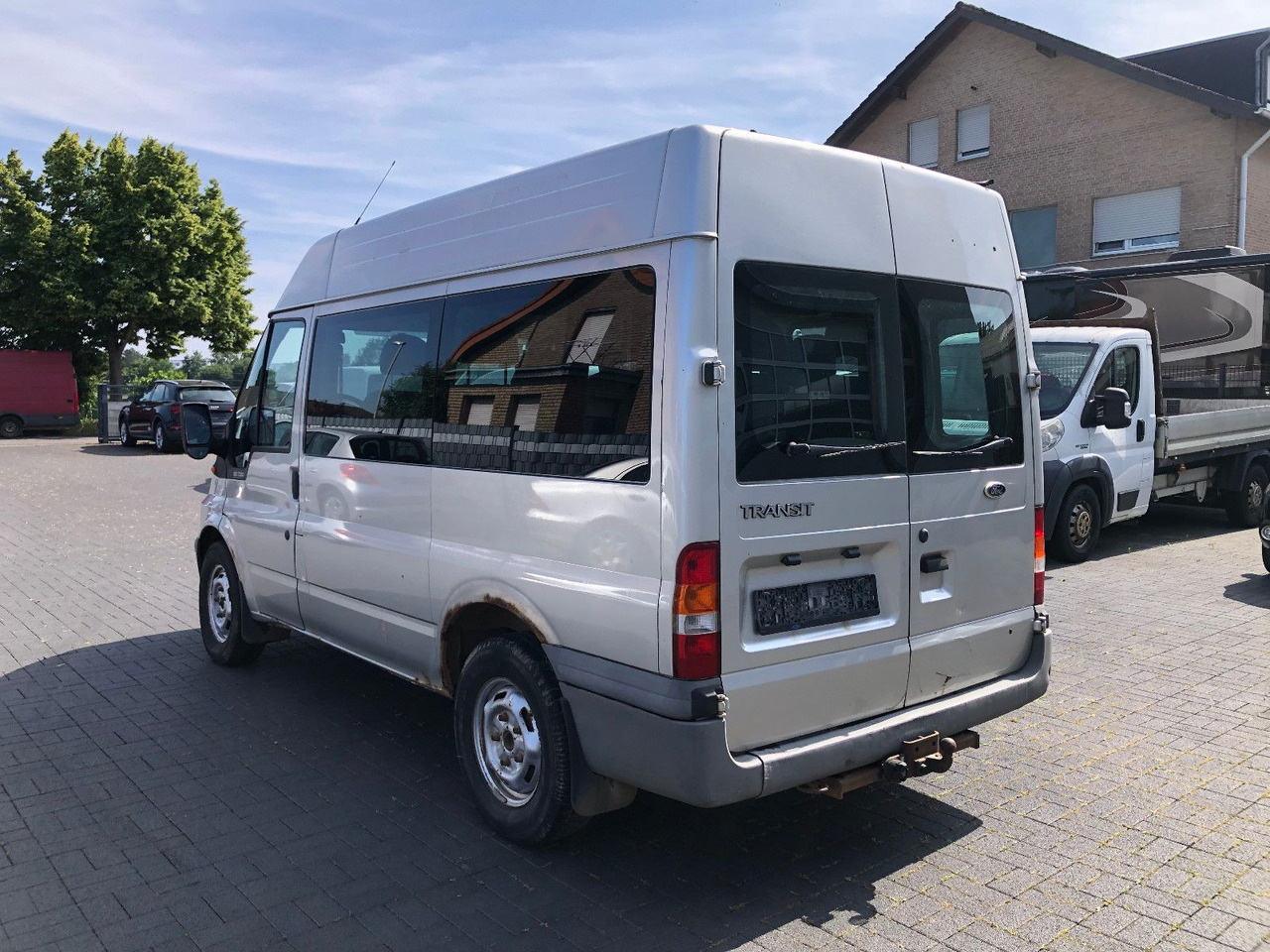 Ford Transit 2.4 TDi, Heckantrieb, 8-Sitzer, Klima - Mikrobus: zdjęcie 4 Ford Transit 2.4 TDi, Heckantrieb, 8-Sitzer, Klima - Mikrobus: zdjęcie 4