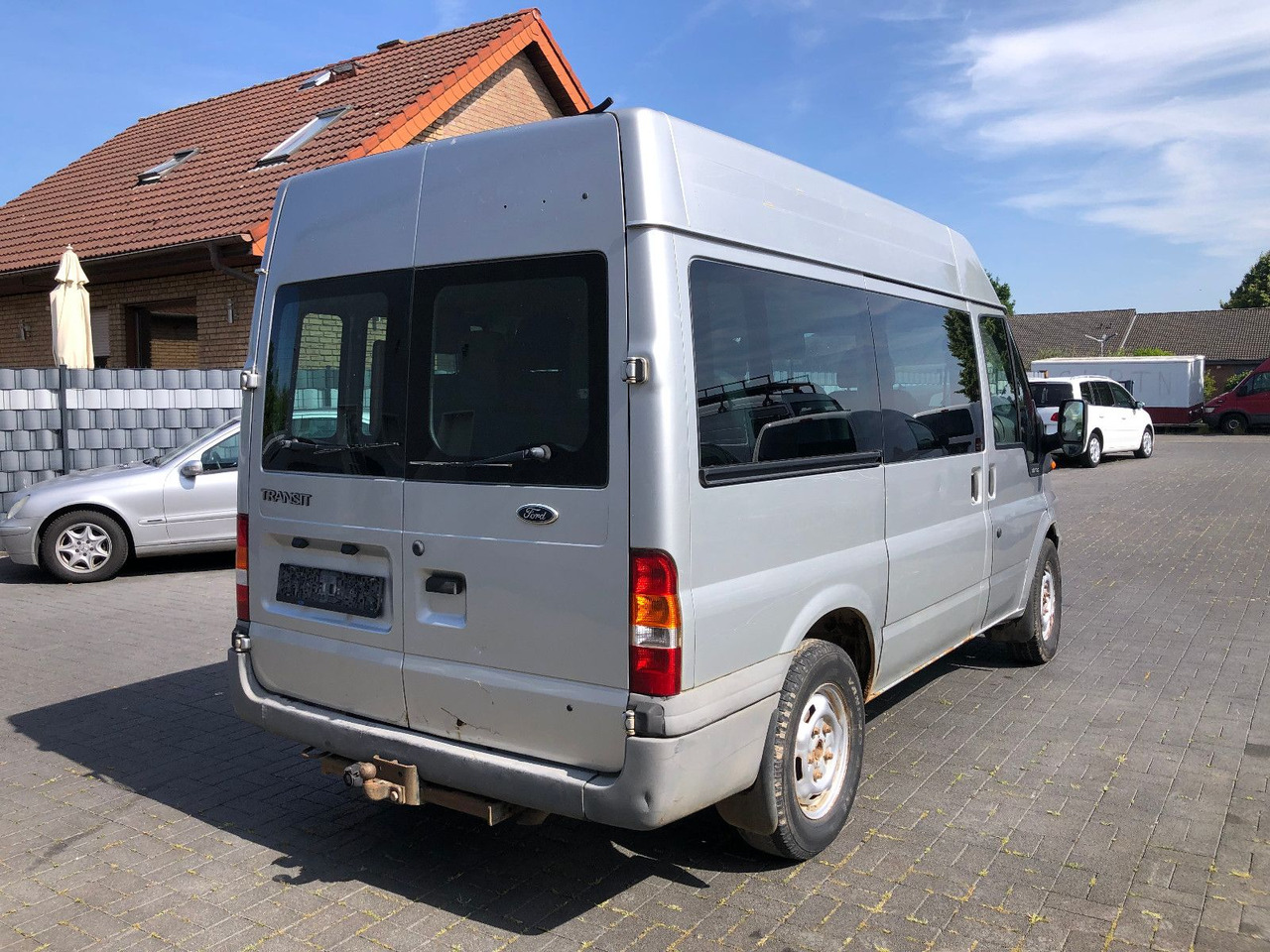 Ford Transit 2.4 TDi, Heckantrieb, 8-Sitzer, Klima - Mikrobus: zdjęcie 2 Ford Transit 2.4 TDi, Heckantrieb, 8-Sitzer, Klima - Mikrobus: zdjęcie 2