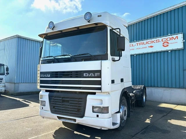 DAF 95.380 XF SPACECAB (EURO 2 / ZF16 MANUAL GEARBOX / D.E.B. ENGINE BRAKE / AIRCONDITIONING) - Ciągnik siodłowy: zdjęcie 1 DAF 95.380 XF SPACECAB (EURO 2 / ZF16 MANUAL GEARBOX / D.E.B. ENGINE BRAKE / AIRCONDITIONING) - Ciągnik siodłowy: zdjęcie 1