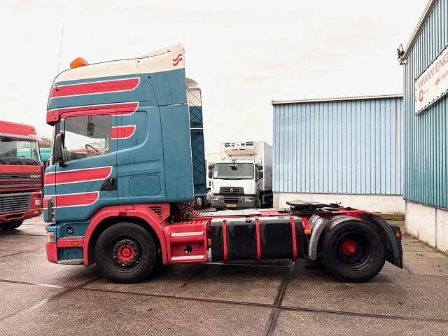 Scania R164-580 V8 TOPLINE COLLECTORS ITEM!! / APK 10-2026!! (12+2 MANUAL GEARBOX / RETARDER / AIRCONDITIONING / 2x TANK / ETC.) - Ciągnik siodłowy: zdjęcie 5 Scania R164-580 V8 TOPLINE COLLECTORS ITEM!! / APK 10-2026!! (12+2 MANUAL GEARBOX / RETARDER / AIRCONDITIONING / 2x TANK / ETC.) - Ciągnik siodłowy: zdjęcie 5