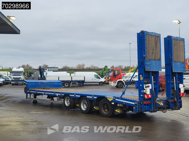 Broshuis 3ASD-18-30/0 Lift + Steering Axle Hydraulic Ramps - Naczepa niskopodwoziowa: zdjęcie 3 Broshuis 3ASD-18-30/0 Lift + Steering Axle Hydraulic Ramps - Naczepa niskopodwoziowa: zdjęcie 3