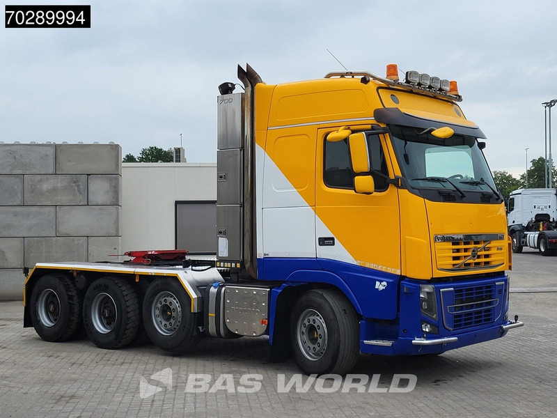 Volvo FH16 700 FH16 8X4 90T! Retarder Big-Axle Lift+Lenkachse Euro 5 - Ciągnik siodłowy: zdjęcie 3 Volvo FH16 700 FH16 8X4 90T! Retarder Big-Axle Lift+Lenkachse Euro 5 - Ciągnik siodłowy: zdjęcie 3