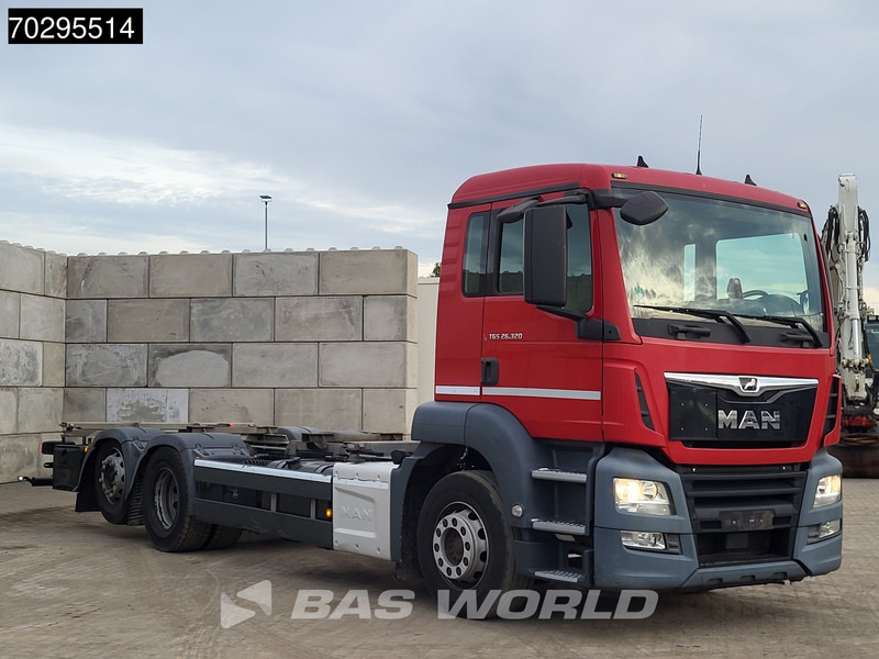 MAN TGS 26.320 TGS 6X2 ADR BDF Lift + Steering Axle Euro 6 - Ciężarówka kontenerowiec/ System wymienny: zdjęcie 3 MAN TGS 26.320 TGS 6X2 ADR BDF Lift + Steering Axle Euro 6 - Ciężarówka kontenerowiec/ System wymienny: zdjęcie 3