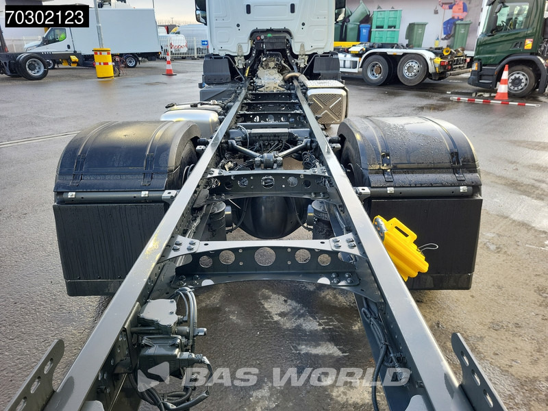 Nowy Samochód ciężarowe pod zabudowę Mercedes-Benz Actros 1827 4X2 NEW 18tons chassis Automatic PPC Cruise control Euro 6: zdjęcie 7 Nowy Samochód ciężarowe pod zabudowę Mercedes-Benz Actros 1827 4X2 NEW 18tons chassis Automatic PPC Cruise control Euro 6: zdjęcie 7