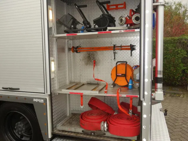 Mercedes-Benz 1325 godiva pump bomberos - Samochód pożarniczy: zdjęcie 3 Mercedes-Benz 1325 godiva pump bomberos - Samochód pożarniczy: zdjęcie 3