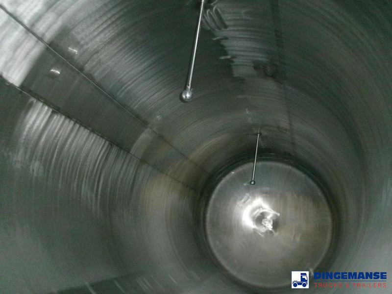 Naczepa cysterna Clayton Food tank inox 30 m3 / 1 comp: zdjęcie 7 Naczepa cysterna Clayton Food tank inox 30 m3 / 1 comp: zdjęcie 7