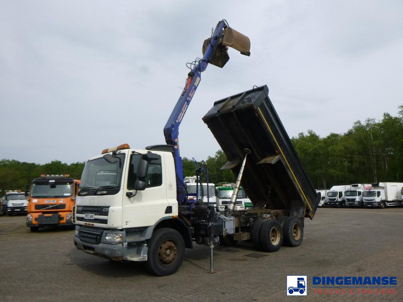 DAF CF 75.310 6x4 RHD tipper + HMF 1144 K-1 + grapple - Samochod ciężarowy z HDS: zdjęcie 1 DAF CF 75.310 6x4 RHD tipper + HMF 1144 K-1 + grapple - Samochod ciężarowy z HDS: zdjęcie 1