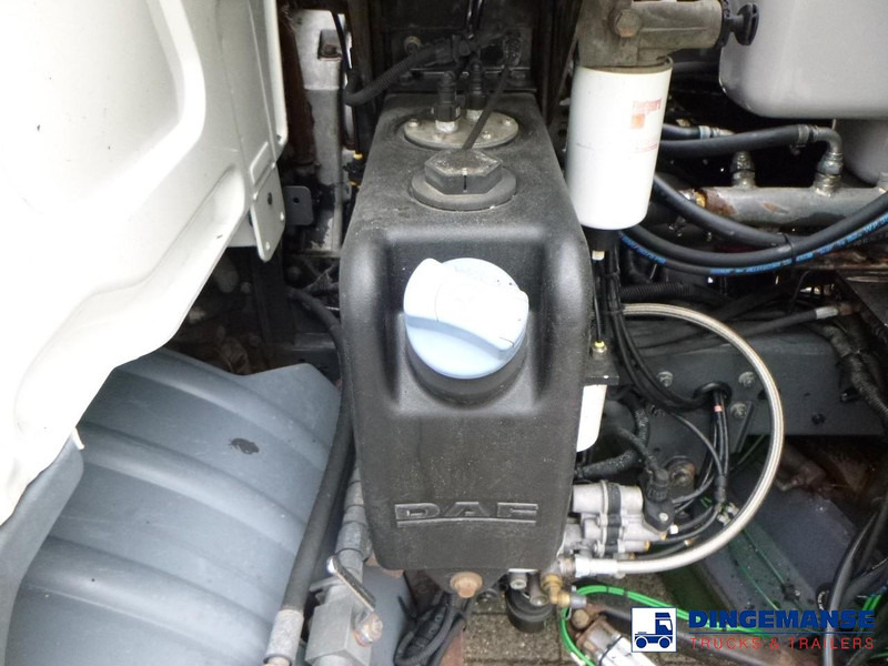 DAF LF 45.180 Scarab Merlin street sweeper 4x2 DAF LF 45.180 Scarab Merlin street sweeper 4x2: zdjęcie 12 DAF LF 45.180 Scarab Merlin street sweeper 4x2 DAF LF 45.180 Scarab Merlin street sweeper 4x2: zdjęcie 12