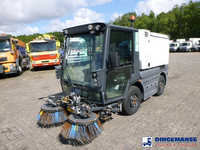 Schmidt Compact 200 street sweeper - Zamiatarka uliczna: zdjęcie 1 Schmidt Compact 200 street sweeper - Zamiatarka uliczna: zdjęcie 1