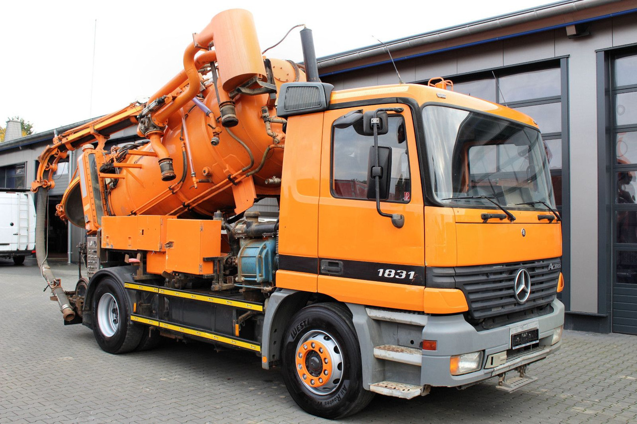 Mercedes-Benz Actros 1831 4x2 Hellmers 6,5m³ V2A INOX Kipper - Samochód asenizacyjny: zdjęcie 1 Mercedes-Benz Actros 1831 4x2 Hellmers 6,5m³ V2A INOX Kipper - Samochód asenizacyjny: zdjęcie 1