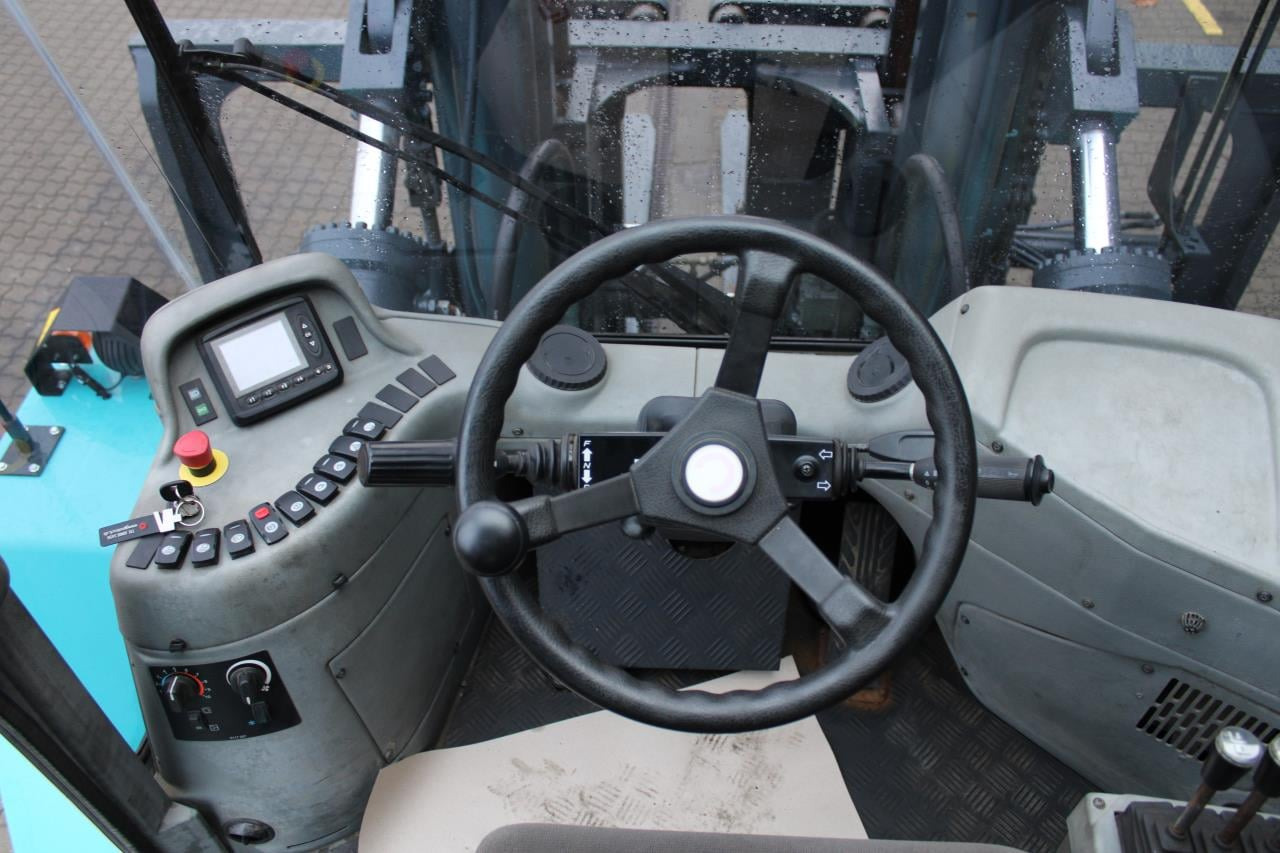 SMV SL25-1200B - Wózek widłowy diesel: zdjęcie 4 SMV SL25-1200B - Wózek widłowy diesel: zdjęcie 4