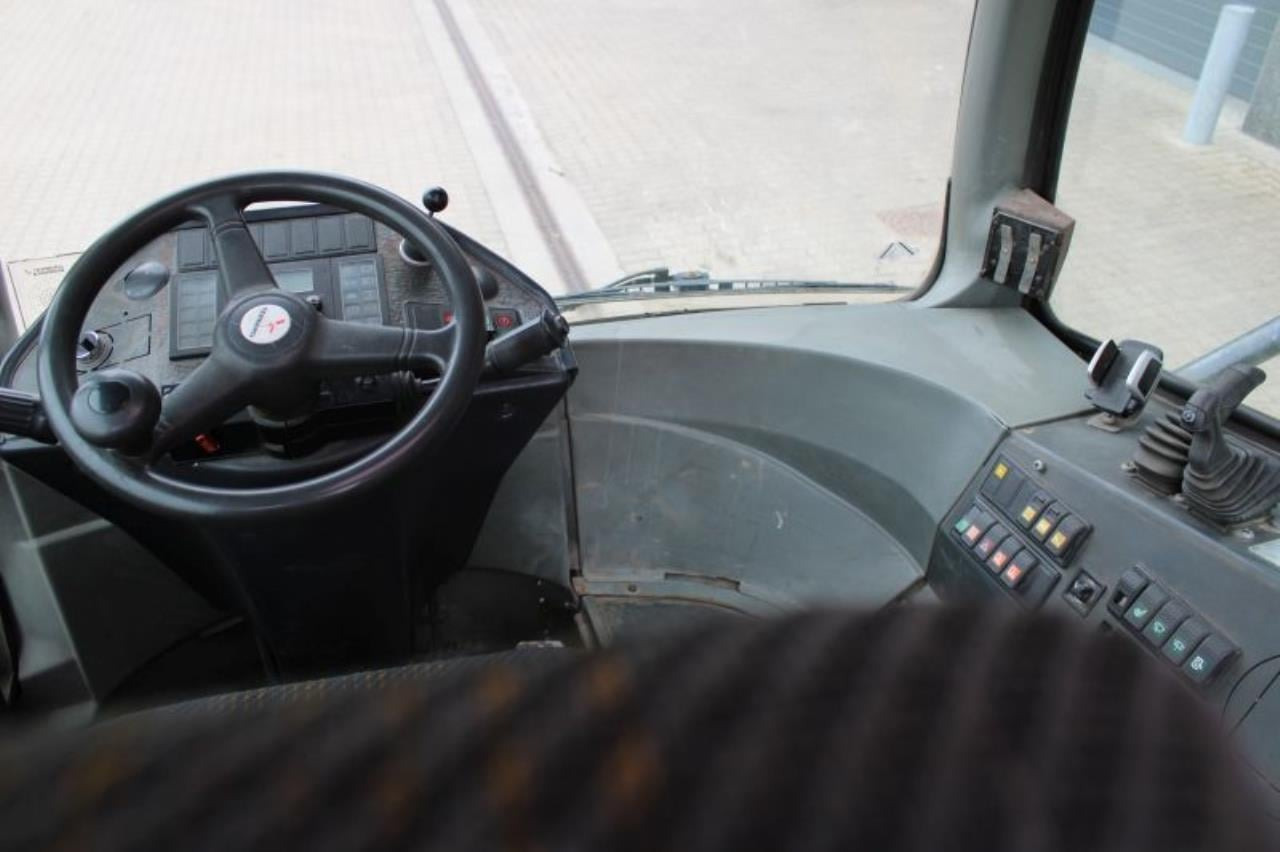 Terberg RT222 - Wózek terminalowy: zdjęcie 4 Terberg RT222 - Wózek terminalowy: zdjęcie 4