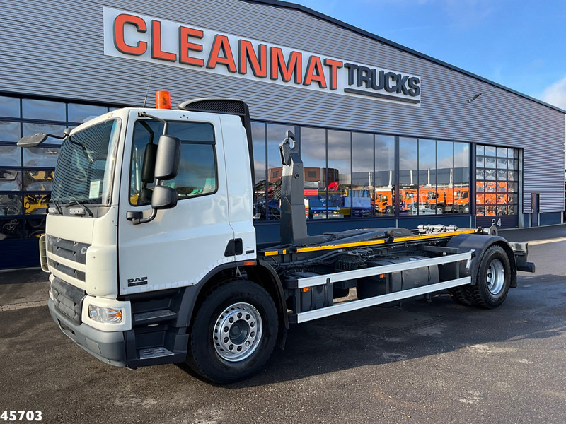 DAF FA 65 CF 250 Manual 20 Ton haakarmsysteem - Ciężarówka hakowiec: zdjęcie 2 DAF FA 65 CF 250 Manual 20 Ton haakarmsysteem - Ciężarówka hakowiec: zdjęcie 2