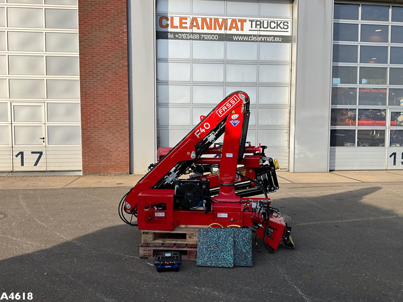 FASSI DEMO 4 Tonmeter laadkraan Laadkraan - Żuraw przeładunkowy: zdjęcie 1 FASSI DEMO 4 Tonmeter laadkraan Laadkraan - Żuraw przeładunkowy: zdjęcie 1