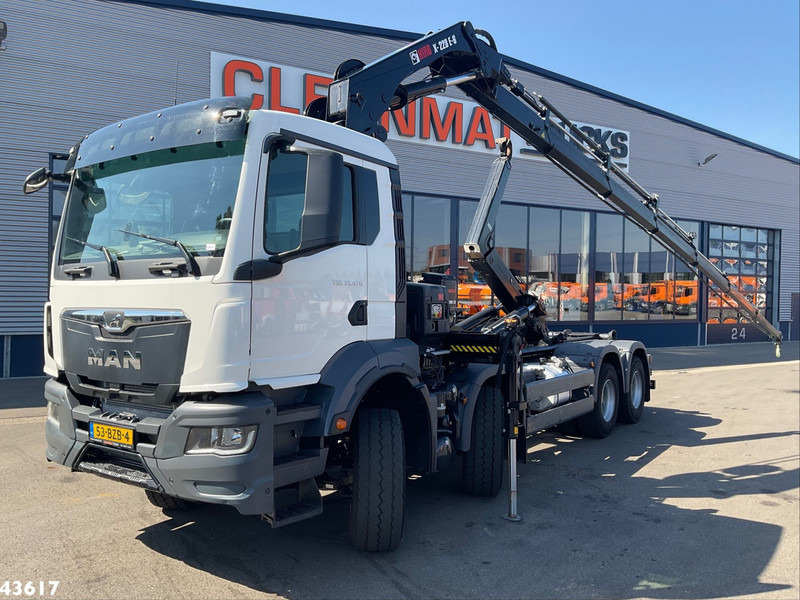 MAN TGS 32.470 8x4 Euro 6 Hiab 22 Tonmeter laadkraan Just 68.765 Km! - Ciężarówka hakowiec: zdjęcie 1 MAN TGS 32.470 8x4 Euro 6 Hiab 22 Tonmeter laadkraan Just 68.765 Km! - Ciężarówka hakowiec: zdjęcie 1