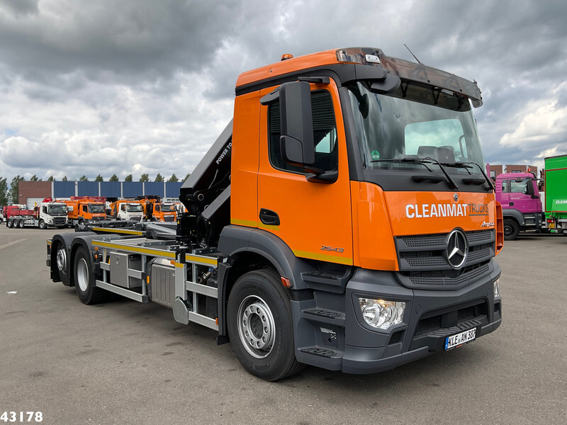 Mercedes-Benz Actros 2643 Euro 6 HMF 23 Tonmeter laadkraan - Ciężarówka hakowiec, Samochod ciężarowy z HDS: zdjęcie 4 Mercedes-Benz Actros 2643 Euro 6 HMF 23 Tonmeter laadkraan - Ciężarówka hakowiec, Samochod ciężarowy z HDS: zdjęcie 4