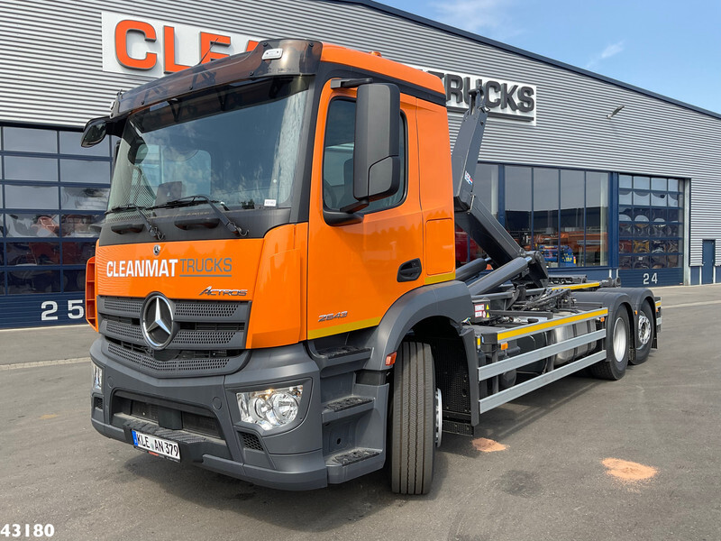 Mercedes-Benz Actros 2643 VDL 21 Ton haakarmsysteem - Ciężarówka hakowiec: zdjęcie 1 Mercedes-Benz Actros 2643 VDL 21 Ton haakarmsysteem - Ciężarówka hakowiec: zdjęcie 1