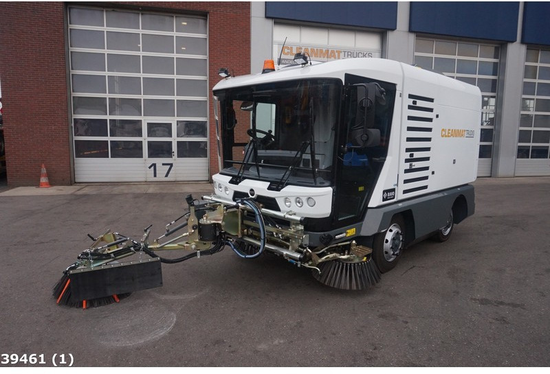 Ravo 540 STH met 3-de borstel - Zamiatarka uliczna: zdjęcie 1 Ravo 540 STH met 3-de borstel - Zamiatarka uliczna: zdjęcie 1