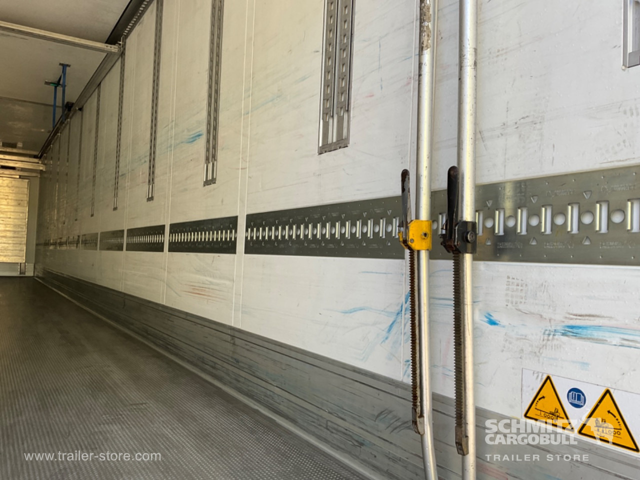 SCHMITZ Reefer Multitemp Double deck - Naczepa izotermiczna: zdjęcie 5 SCHMITZ Reefer Multitemp Double deck - Naczepa izotermiczna: zdjęcie 5
