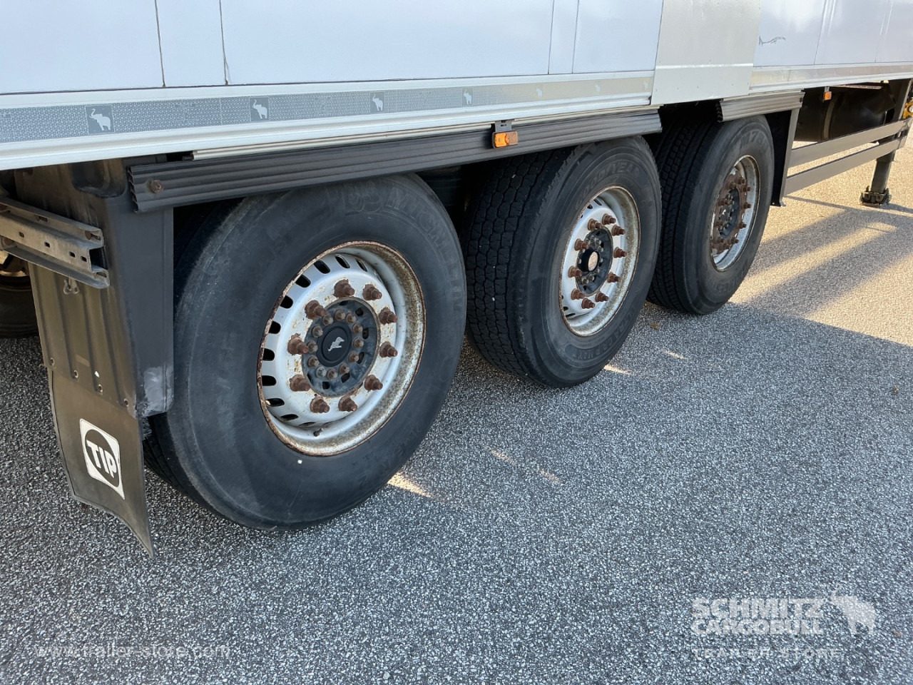 SCHMITZ Reefer Standard Double deck - Naczepa izotermiczna: zdjęcie 3 SCHMITZ Reefer Standard Double deck - Naczepa izotermiczna: zdjęcie 3