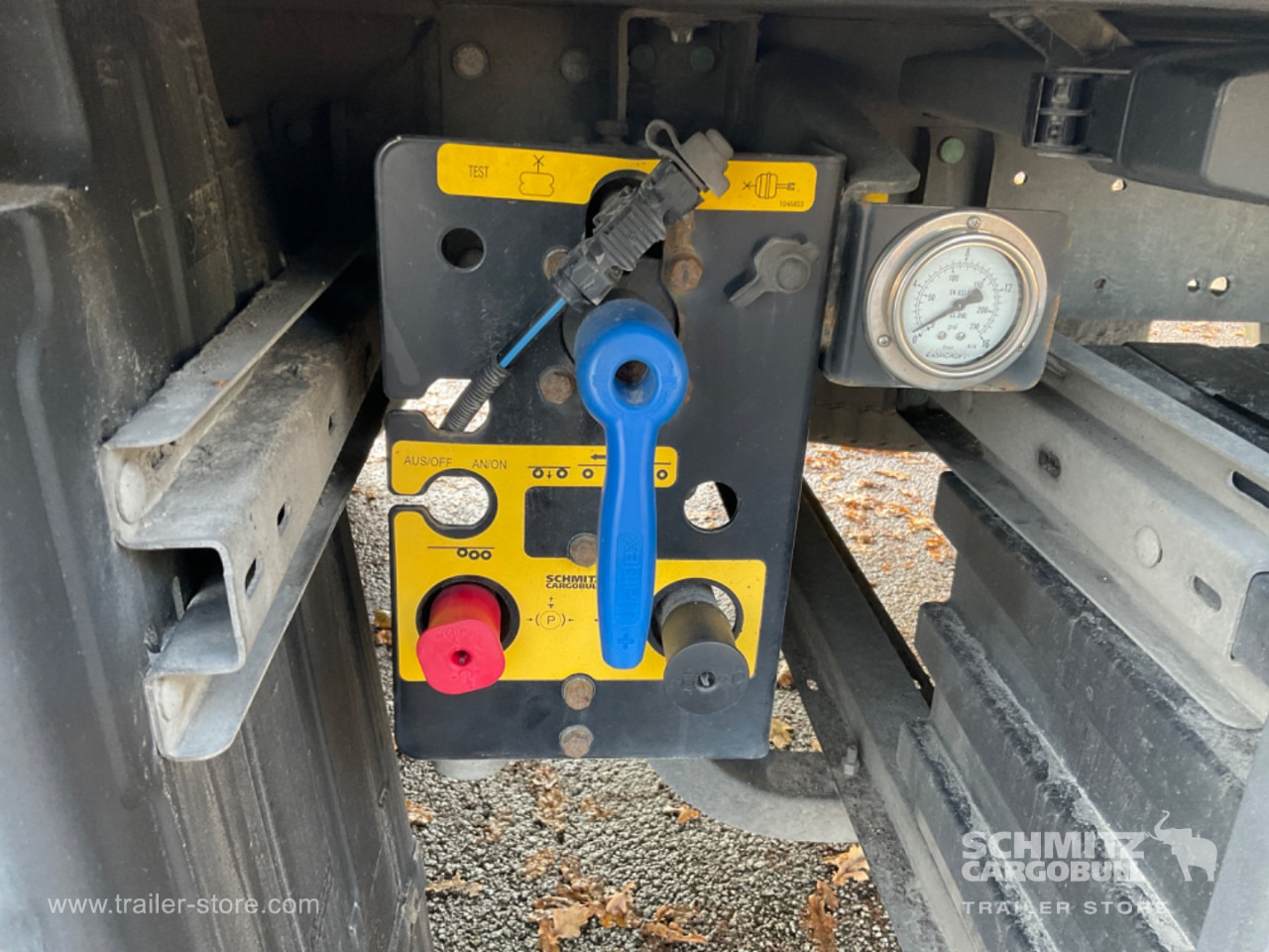 SCHMITZ Reefer Standard Double deck - Naczepa izotermiczna: zdjęcie 2 SCHMITZ Reefer Standard Double deck - Naczepa izotermiczna: zdjęcie 2