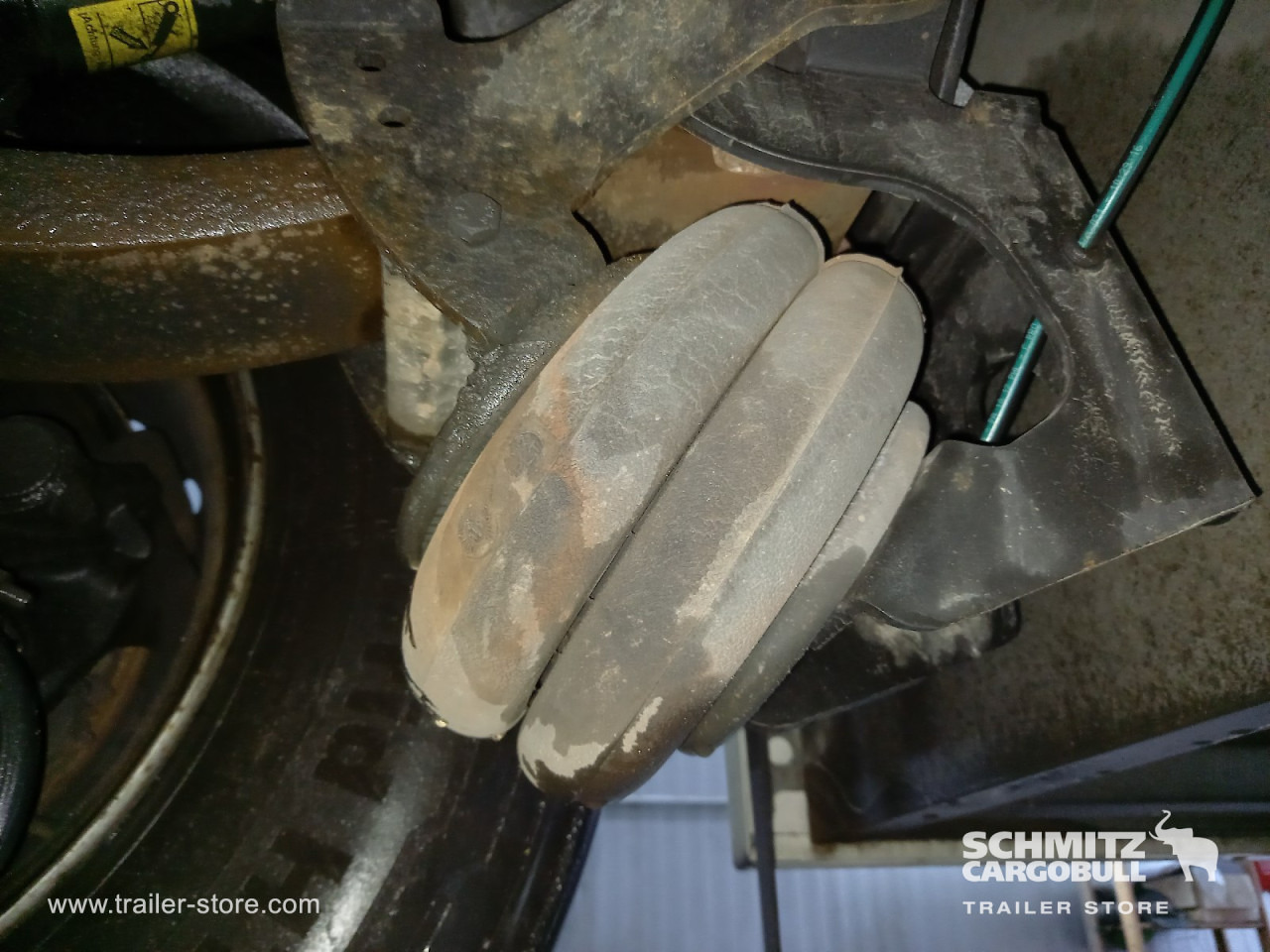 SCHMITZ Reefer Standard Double deck - Naczepa izotermiczna: zdjęcie 3 SCHMITZ Reefer Standard Double deck - Naczepa izotermiczna: zdjęcie 3