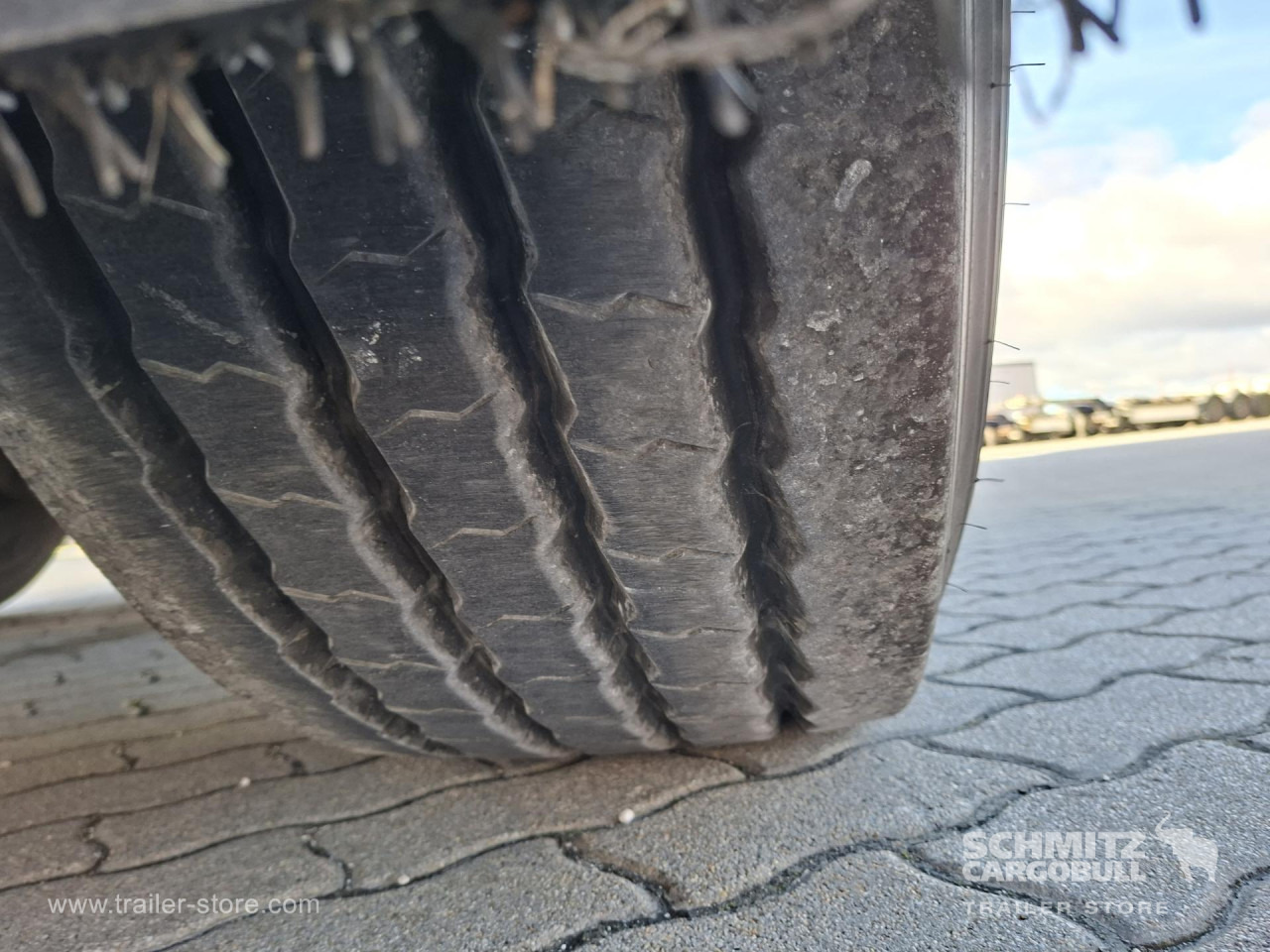 SCHMITZ Reefer Multitemp - Naczepa izotermiczna: zdjęcie 2 SCHMITZ Reefer Multitemp - Naczepa izotermiczna: zdjęcie 2