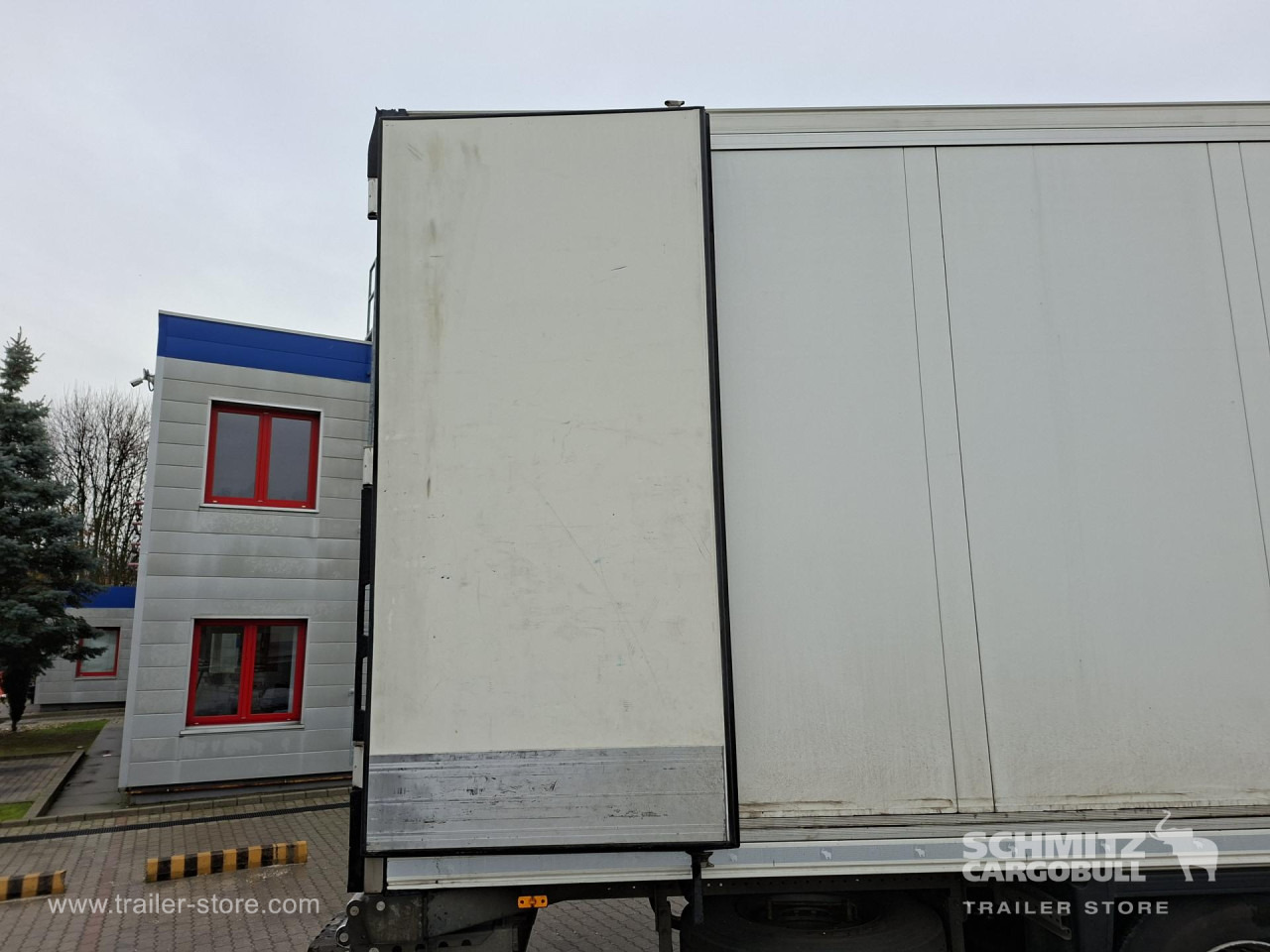 SCHMITZ Reefer Multitemp - Naczepa izotermiczna: zdjęcie 2 SCHMITZ Reefer Multitemp - Naczepa izotermiczna: zdjęcie 2
