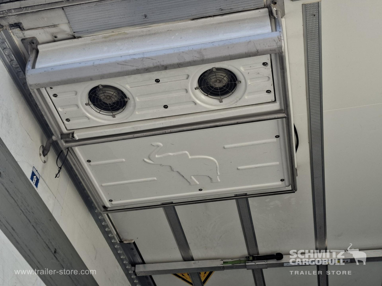 SCHMITZ Reefer Multitemp - Naczepa izotermiczna: zdjęcie 4 SCHMITZ Reefer Multitemp - Naczepa izotermiczna: zdjęcie 4