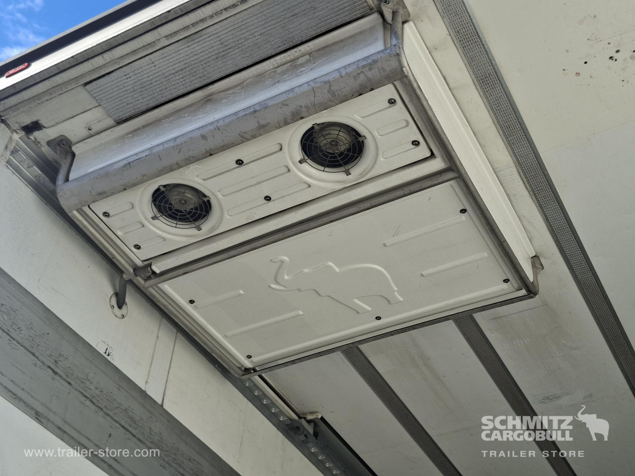 SCHMITZ Reefer Multitemp - Naczepa izotermiczna: zdjęcie 2 SCHMITZ Reefer Multitemp - Naczepa izotermiczna: zdjęcie 2