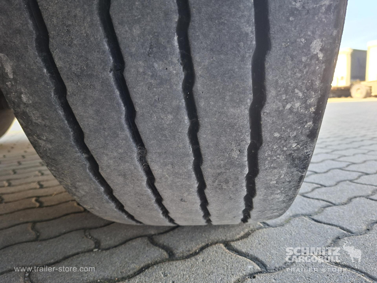 SCHMITZ Reefer Multitemp - Naczepa izotermiczna: zdjęcie 4 SCHMITZ Reefer Multitemp - Naczepa izotermiczna: zdjęcie 4