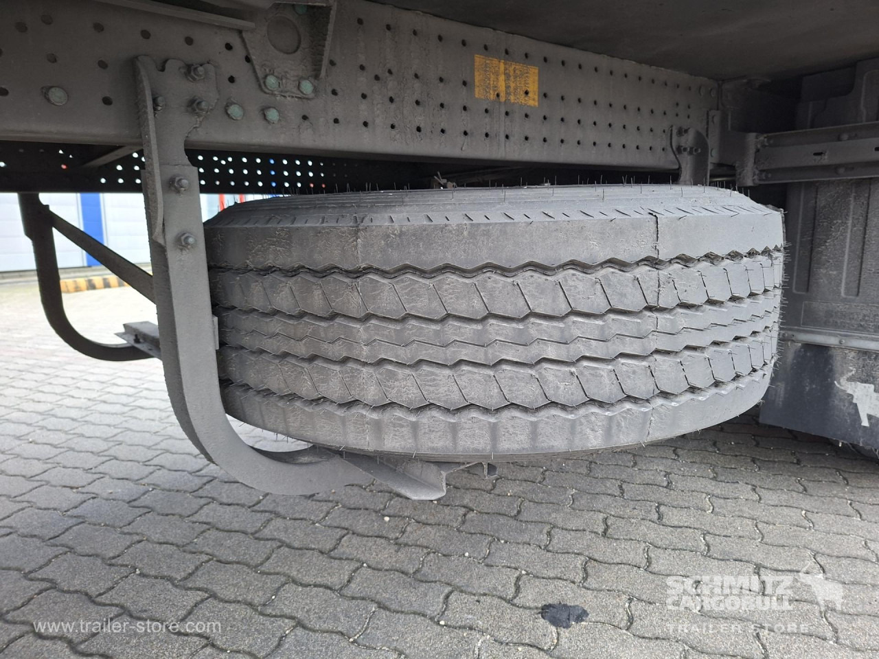 SCHMITZ Reefer Multitemp - Naczepa izotermiczna: zdjęcie 4 SCHMITZ Reefer Multitemp - Naczepa izotermiczna: zdjęcie 4