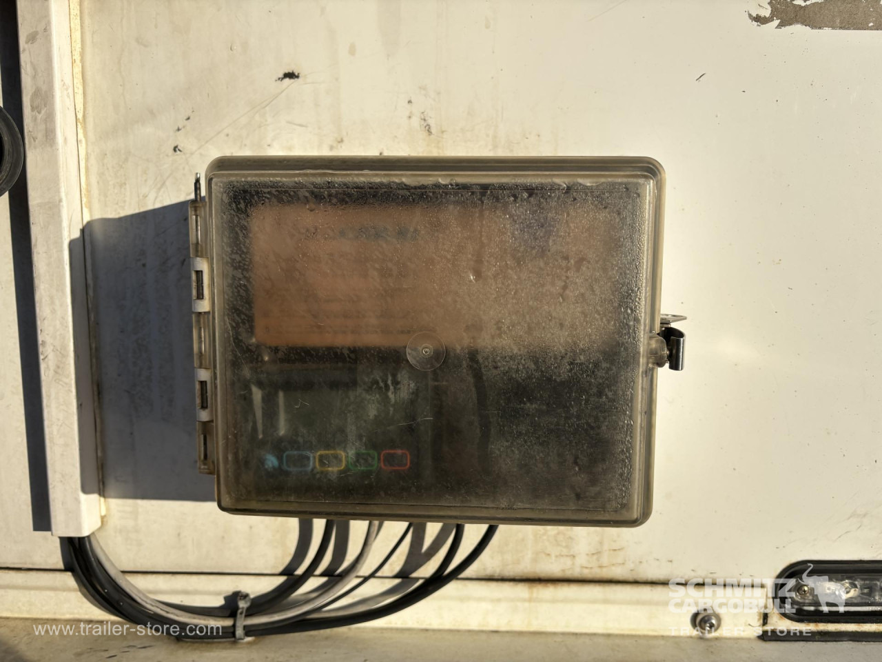 SCHMITZ Reefer Standard Double deck - Naczepa izotermiczna: zdjęcie 4 SCHMITZ Reefer Standard Double deck - Naczepa izotermiczna: zdjęcie 4