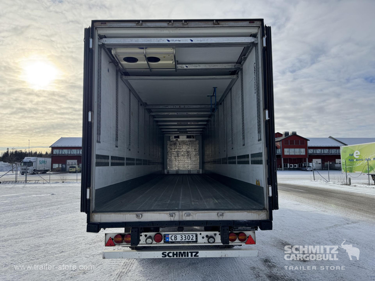 SCHMITZ Reefer Multitemp Double deck - Naczepa izotermiczna: zdjęcie 2 SCHMITZ Reefer Multitemp Double deck - Naczepa izotermiczna: zdjęcie 2