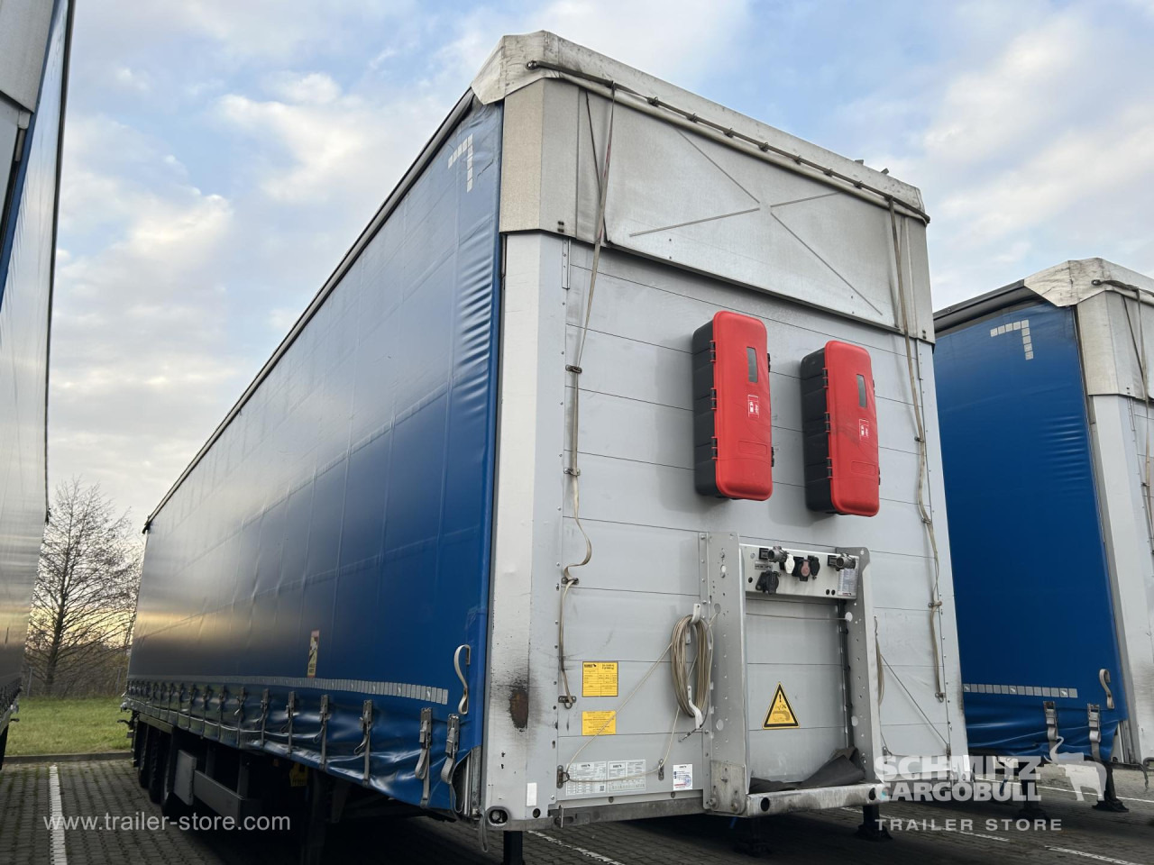 SCHMITZ Curtainsider Mega - Naczepa plandeka: zdjęcie 1 SCHMITZ Curtainsider Mega - Naczepa plandeka: zdjęcie 1