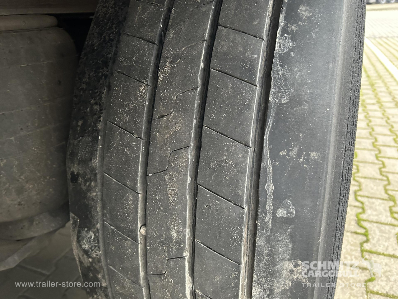 SCHMITZ Reefer Standard Double deck - Naczepa izotermiczna: zdjęcie 5 SCHMITZ Reefer Standard Double deck - Naczepa izotermiczna: zdjęcie 5