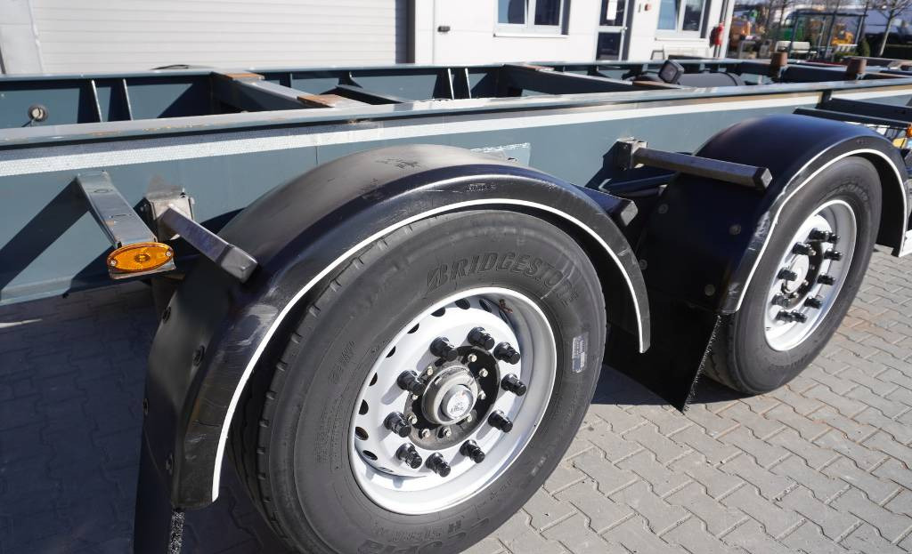 Fruehauf Trailer BDF (NEW) 6,000 km !!! - Przyczepa kontenerowiec/ System wymienny: zdjęcie 2 Fruehauf Trailer BDF (NEW) 6,000 km !!! - Przyczepa kontenerowiec/ System wymienny: zdjęcie 2