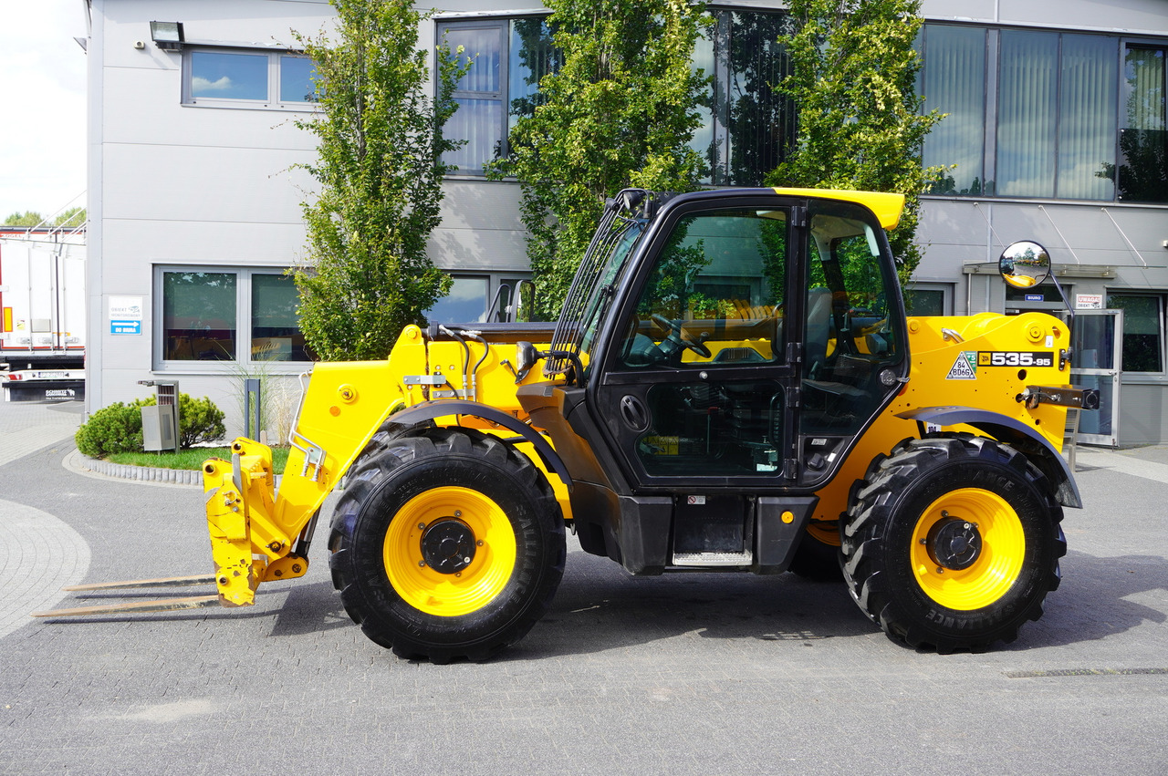 JCB 535-95 / 3.5 T / range 9.5 m / 700 MTH! - Ładowarka teleskopowa: zdjęcie 4 JCB 535-95 / 3.5 T / range 9.5 m / 700 MTH! - Ładowarka teleskopowa: zdjęcie 4