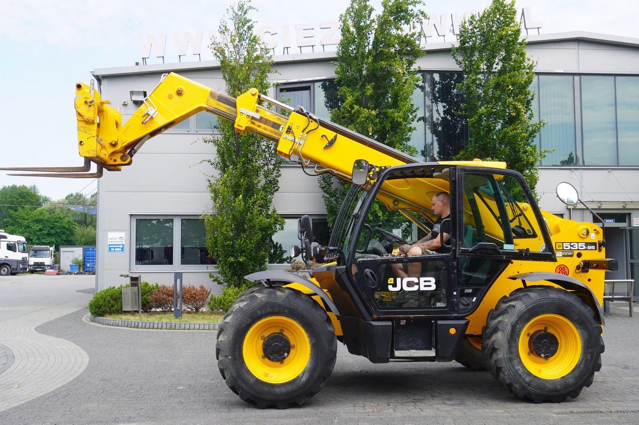 JCB 535-95 / 3.5 T / range 9.5 m / joystick / 2021 - Ładowarka teleskopowa: zdjęcie 2 JCB 535-95 / 3.5 T / range 9.5 m / joystick / 2021 - Ładowarka teleskopowa: zdjęcie 2