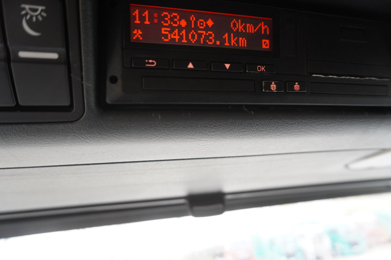 MAN TGS 35.420 8×2 / Chassis 6.4 m / 3 steered axles / 2 units - Samochód ciężarowe pod zabudowę: zdjęcie 4 MAN TGS 35.420 8×2 / Chassis 6.4 m / 3 steered axles / 2 units - Samochód ciężarowe pod zabudowę: zdjęcie 4