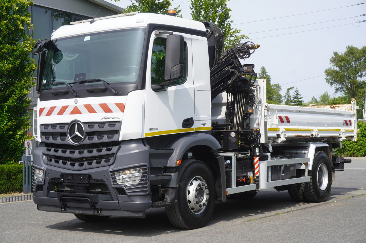 MERCEDES-BENZ Arocs 1833 / 87,000 km!!! / Hds HIAB X-DUO 128 B-2 / three-sided tipper - Samochód ciężarowy skrzyniowy/ Platforma, Samochod ciężarowy z HDS: zdjęcie 3 MERCEDES-BENZ Arocs 1833 / 87,000 km!!! / Hds HIAB X-DUO 128 B-2 / three-sided tipper - Samochód ciężarowy skrzyniowy/ Platforma, Samochod ciężarowy z HDS: zdjęcie 3