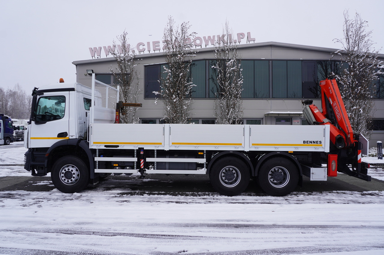 MERCEDES-BENZ Arocs 2633 flatbed truck / Crane FASSI F155A.0.23 / REMOTE CONTROL / 230,000 km - Samochod ciężarowy z HDS: zdjęcie 2 MERCEDES-BENZ Arocs 2633 flatbed truck / Crane FASSI F155A.0.23 / REMOTE CONTROL / 230,000 km - Samochod ciężarowy z HDS: zdjęcie 2