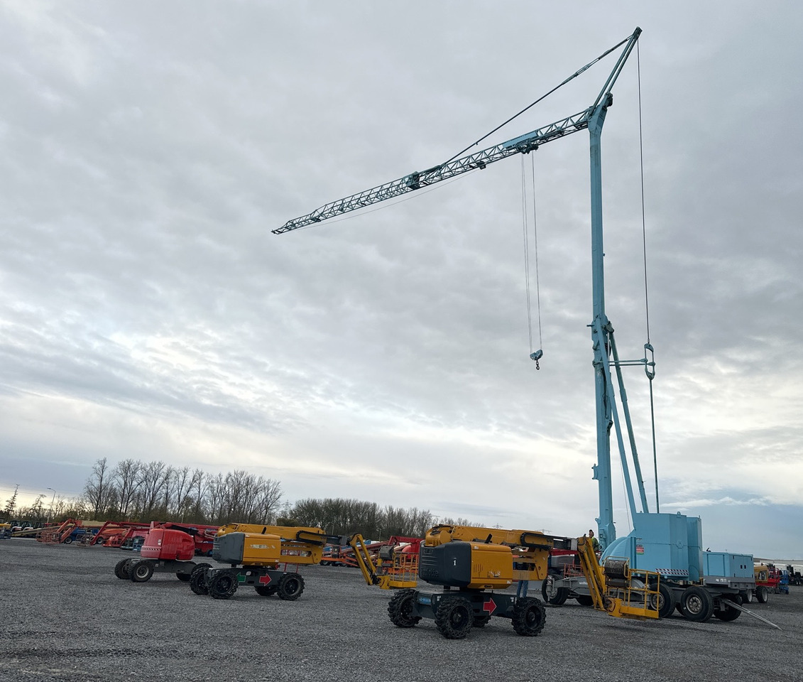 POTAIN IGO32 Tri/A Mobile self-erecting tower crane / 4400 MTH! - Dźwig samojezdny: zdjęcie 4 POTAIN IGO32 Tri/A Mobile self-erecting tower crane / 4400 MTH! - Dźwig samojezdny: zdjęcie 4